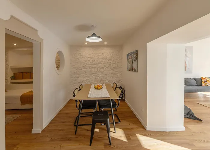 The Bliss House 劳林哈